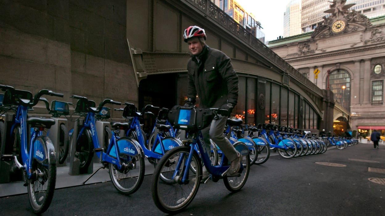 Lyft pulls an Uber and acquires Motivate, a bike-sharing company